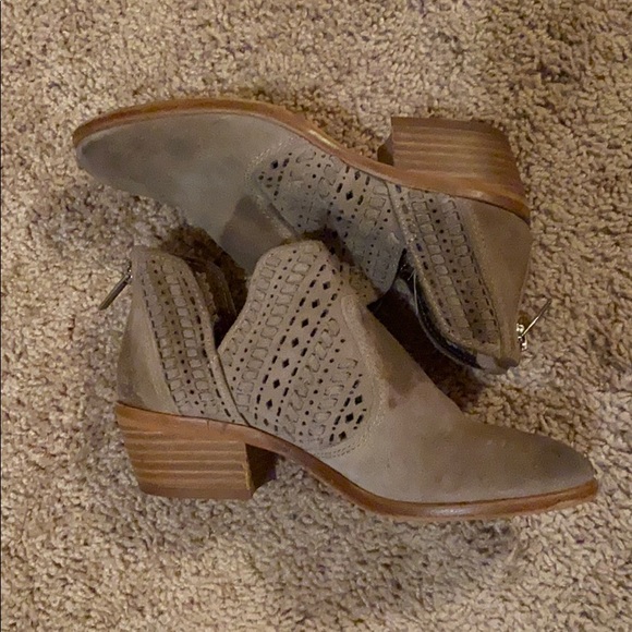 Vince Camuto Shoes - Booties